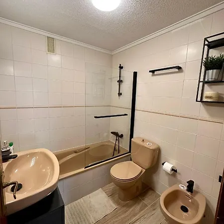 Yoli, Céntrico Con Plaza De Garaje