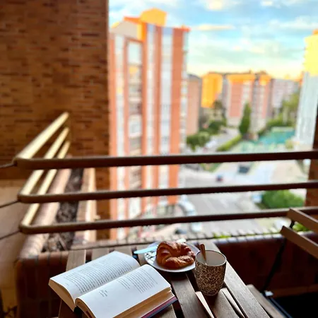 Yoli, Centrico Con Plaza De Garaje Avilés