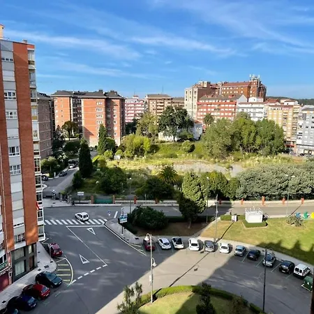 Centrico Y Tranquilo Apartamento Con Terraza, 3 Habs Y 2 Banos, Garaje Incluido Apartment *