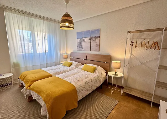 Yoli, Céntrico Con Plaza De Garaje *